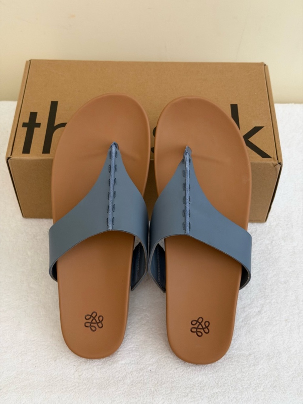 The Sak Everly Women’s Flat Thong Style Sandals Size - Picture 2 of 7